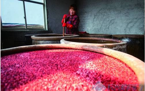 紅曲酒 傳統(tǒng)工藝與現(xiàn)代智慧的融合